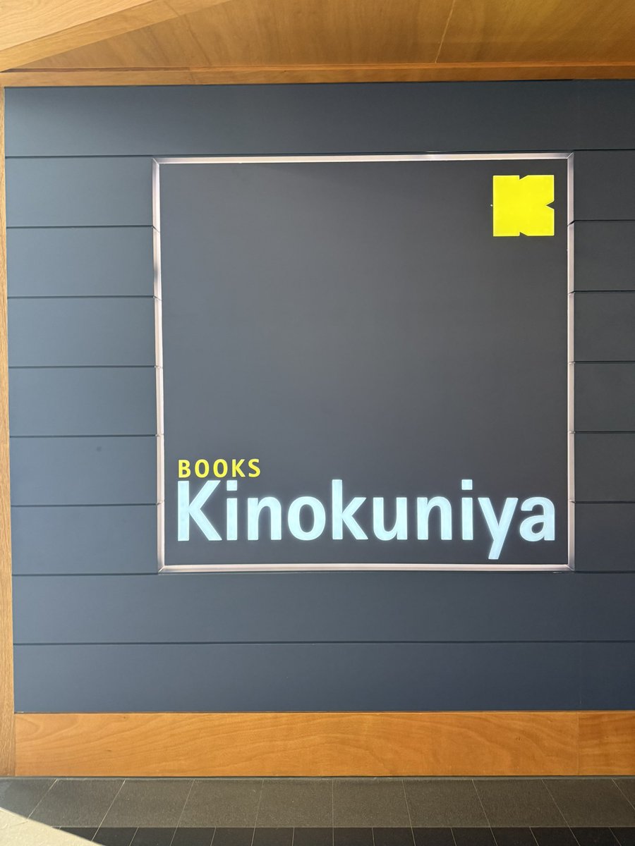 AsangaAbey's tweet photo. Delighted to see my book, Winds of Change, on the shelves of @Kinokuniya #Bangkok, one of Thailand’s leading bookstores. It was a wonderful day visiting the bookstore and seeing the book reach readers in #Thailand @worldscientific #windsofchange #booklovers https://t.co/jBFsLOfhg2