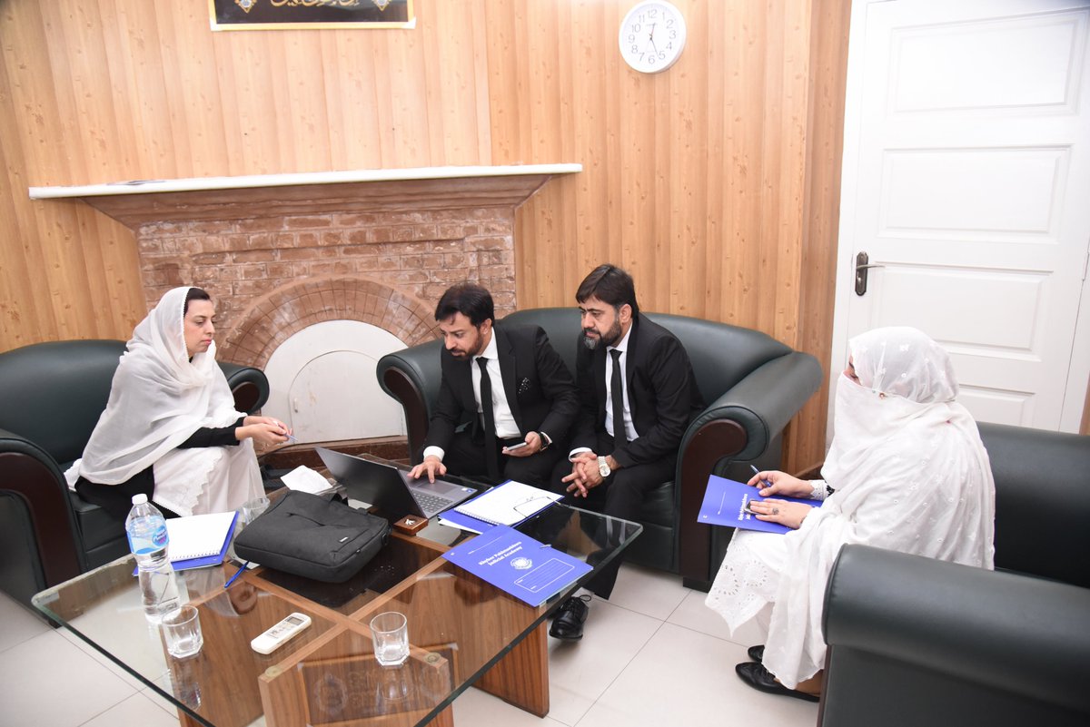 kpjapeshawar's tweet photo. From Agentic AI to PPRA rules—Day 4 at KPJA is about building a modern, tech-savvy, and administratively sound judiciary. Bridging the gap between law and technology for better service delivery. 🎓✨ #ProfessionalDevelopment #FutureOfLaw #Peshawar https://t.co/qWnXtjiXxG