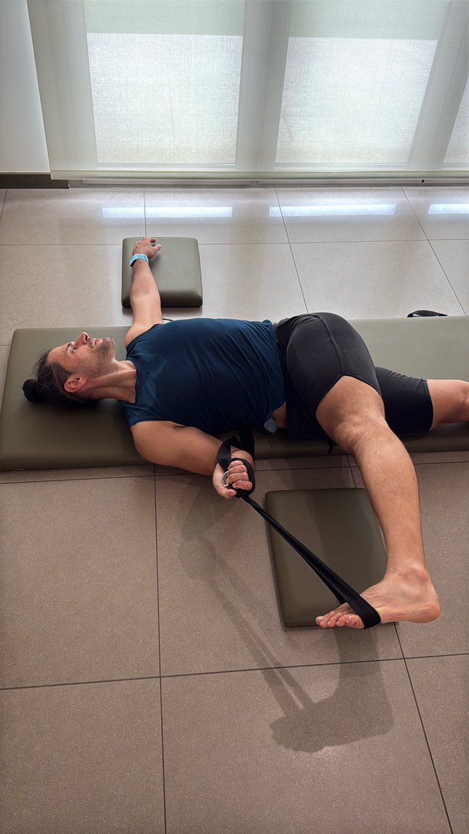 g13m's tweet photo. This specific stretch at PilatesAurea unironically hurts more than taking a loss on a bad trade. Posture correction is mandatory if you're glued to screens 24/7. https://t.co/UDA7VMPH7P