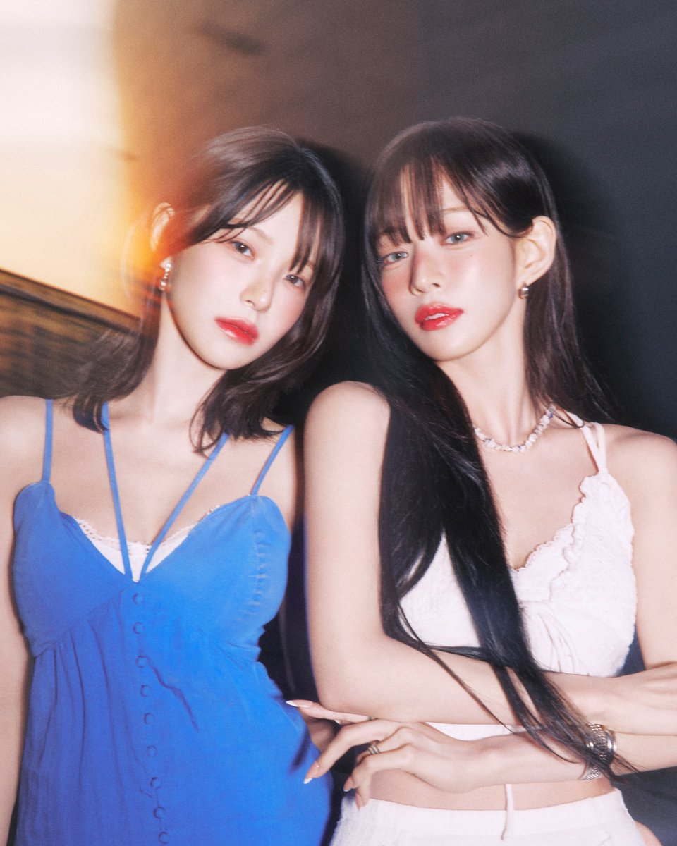 realfromis_9's tweet photo. fromis_9 (프로미스나인)
THE 2ND ALBUM [Glow ME]
2026.07.21 6PM (KST)

⛱️ #Vacance

#fromis_9 #프로미스나인
#GlowME #VitaminME https://t.co/DIawha5ir7