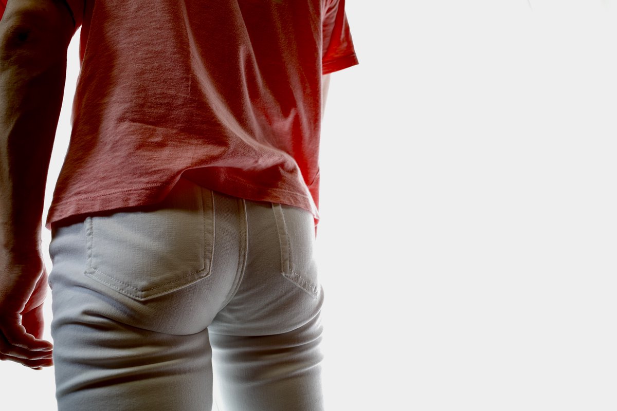 BB34502718's tweet photo. New pants.🍑 https://t.co/RqFQh0QrD8