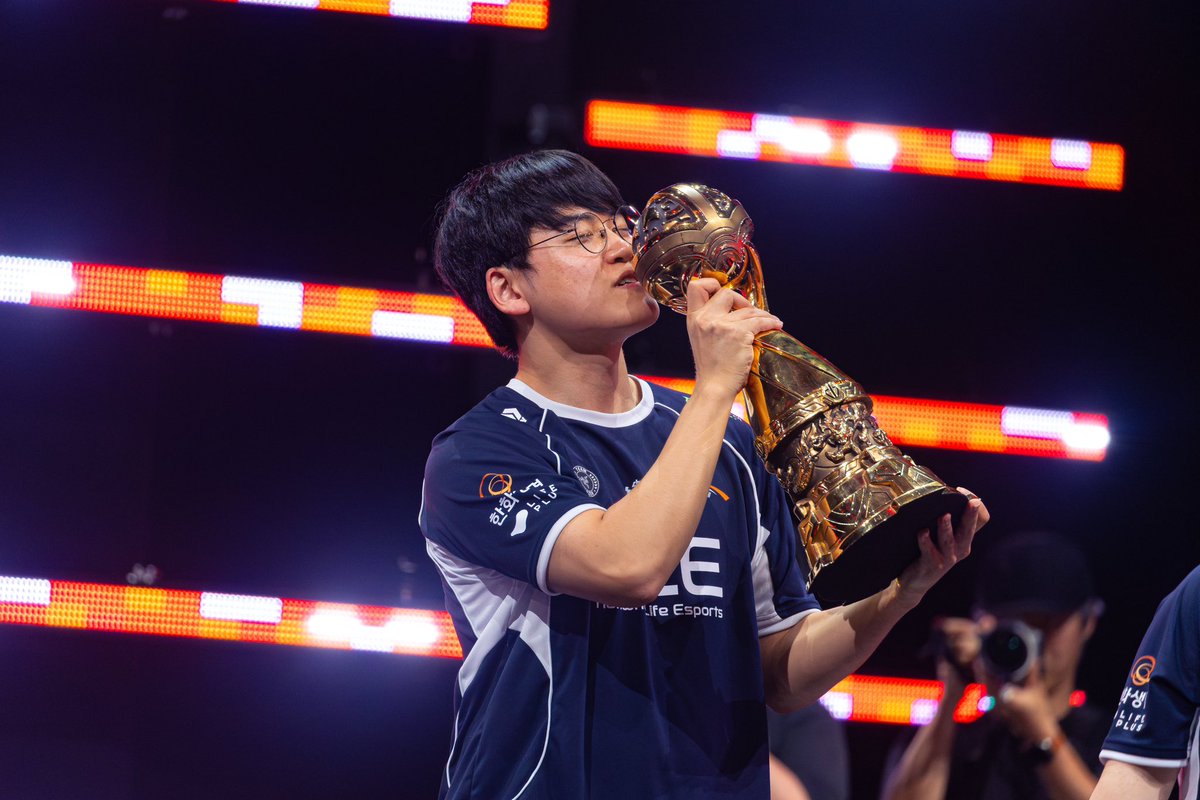 waguyusi's tweet photo. MSI 2026 Flickr #Gumayusi
🔗https://t.co/klb1oH8QWK https://t.co/dCZS3Vvgd7