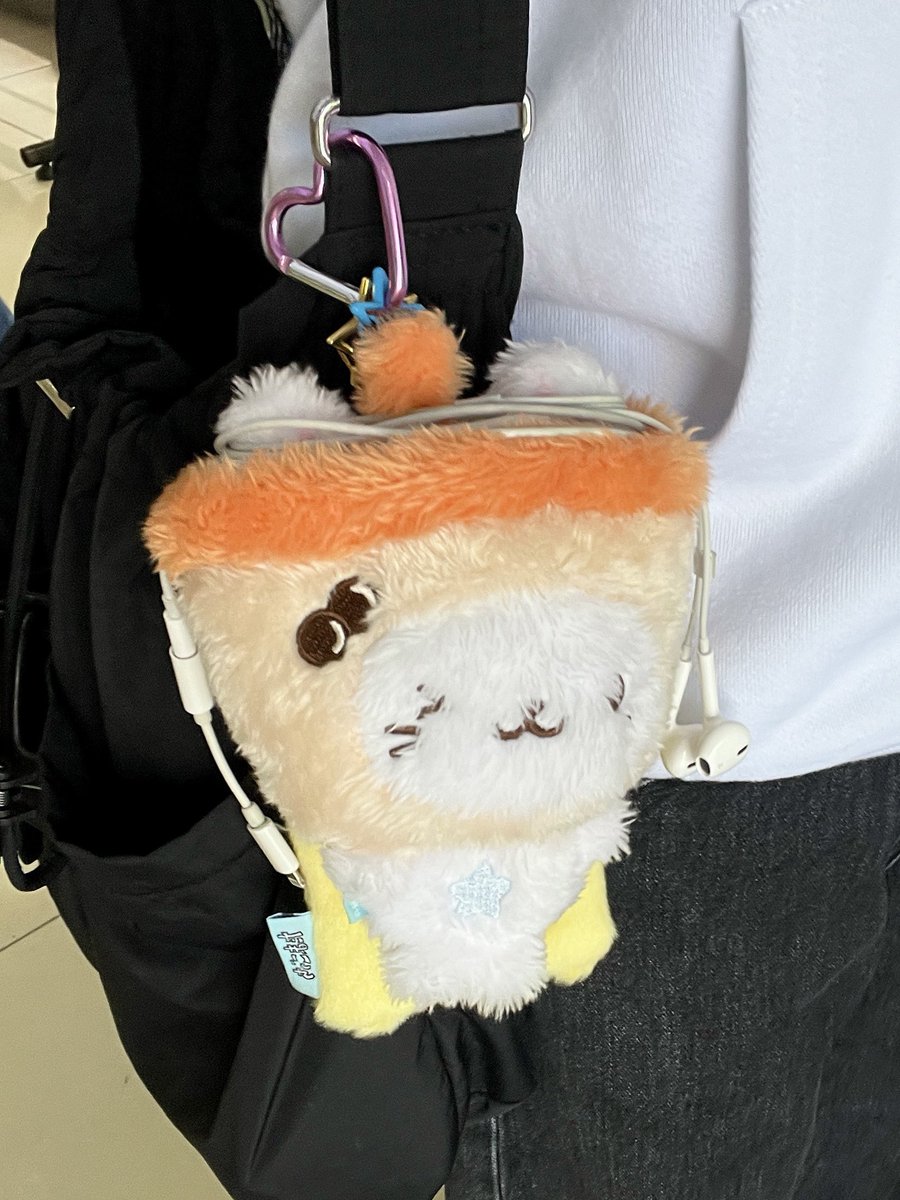 ilyuushi's tweet photo. multifunctional bubblenyang https://t.co/qpD3ycuxzU