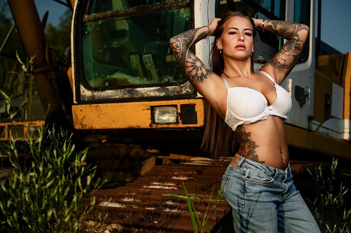 HenriksfotoCom's tweet photo. Model: Yasmin
https://t.co/7Gz1myJk1b
#tfpcelections #portrait #tfpshooting #model #tfpmodel #photography #portraitphotography #photoshoot #modeling #photooftheday #beauty #fashion #photographer #hobbymodel #HenriksFoto https://t.co/VsrQfqNBT8
