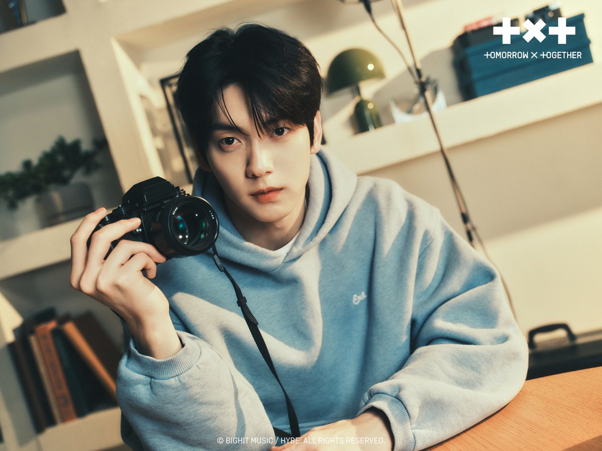 TXT_bighit_jp's tweet photo. 『TOMORROW X TOGETHER JAPAN OFFICIAL MAGAZINE 2026』
SOOBIN🐰YEONJUN🦊ティザー写真先行公開！

対象者〆切まであと3日！

詳しくはこちら→https://t.co/YQ6Ug7ieyb

#TOMORROW_X_TOGETHER #TXT
#SOOBIN #YEONJUN #MOA_Membership https://t.co/rCVXb6pO2K
