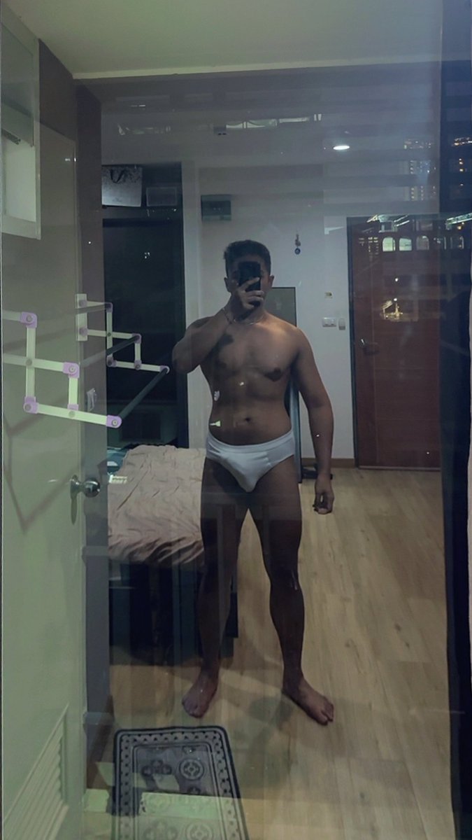 PrinceRKY's tweet photo. uhm 😐 https://t.co/oBrzSs3MVp