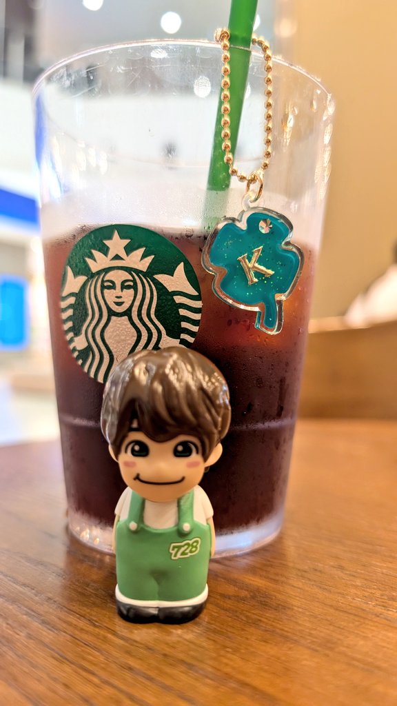 iroiroarusa_yon's tweet photo. ネタバレ衣装（w）、ピッタリのキーホルダー見つけた🍀✨️

#なにわ男子_ND5
#大橋和也 https://t.co/figl1E0T6V