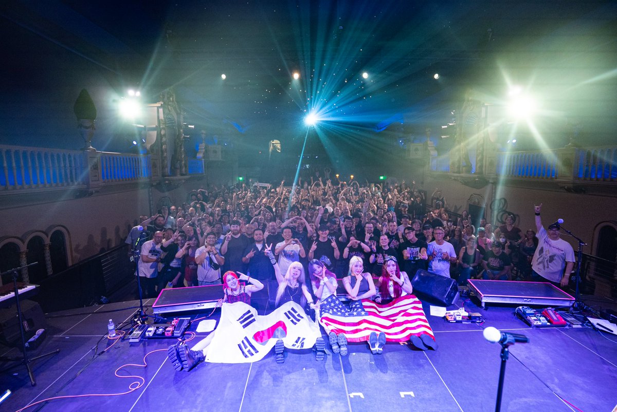 Rolling_Quartz's tweet photo. See you again Minneapolis Diadem
See you soon Chicago Diadem :)

[2026] NORTH AMERICA TOUR 🇺🇸 🇨🇦 July 15 - October 9 / Ticket: https://t.co/EQ9VsobFyn

💎❤️🇨🇦🇺🇲👑

#RollingQuartz #UStour2026 #CANADAtour2026 https://t.co/xkMcntZbjx