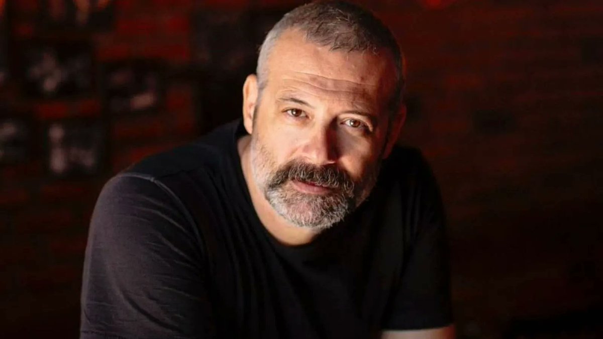 HaberDairesi's tweet photo. Ünlü oyuncu Levent Üzümcü gözaltına alındı!
https://t.co/6nqAs6qUUy https://t.co/mffFZKjvnc