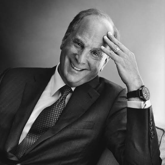 VerdonS52's tweet photo. 🔴LE PDG DE BLACKROCK DEVIENT OPTIMISTE SUR LA CRYPTO  Le PDG de Blackrock, qui gère 15 trillions de dollars, Larry Fink, affirme que la crypto a plus de stabilité à ces niveaux, avec moins de joueurs à effet de levier.  « Je suis très optimiste sur le marché au cours des 12 prochains mois. »