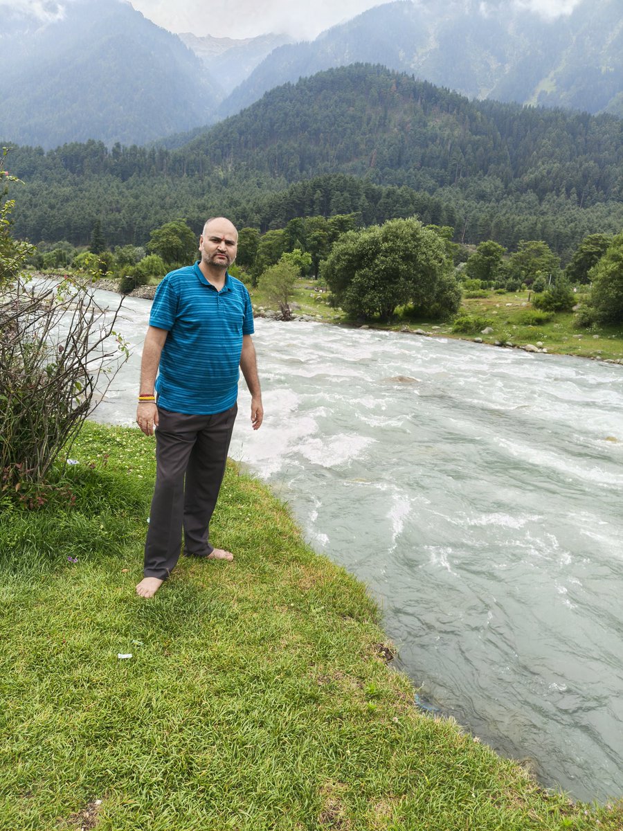 bhat_krishan's tweet photo. Hot Summer is any river front near https://t.co/DZ8hcZ7H8L
