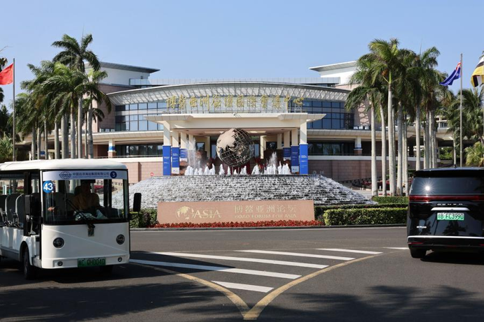 CGSyd_WangYu's tweet photo. Full speed ahead! ⚡ China's tropical island province of #Hainan is aiming for a future where new combustion-engine cars are no longer sold by 2030, putting #NEVs in the driver's seat of its green transition. 🌴🚗 #China #Sustainability @explorehainan @HainanToday https://t.co/vyDT2yyvQc