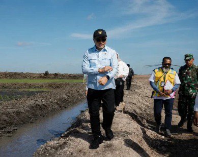 ucupnich01's tweet photo. Zulkifli Hasan menegaskan bahwa aspirasi daerah menjadi dasar penting dalam pengembangan kawasan pangan.

https://t.co/r4EoJzQzz8

#MenkoPangan
#PartaiAmanatNasional
#ZulkifliHasan
#Zulhas
#GD_Zulhas https://t.co/ipMKufvoCX