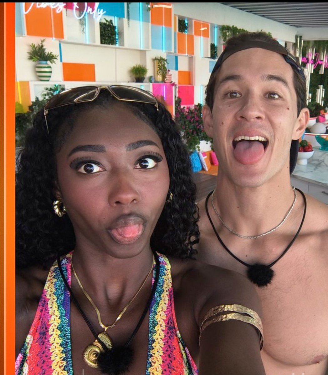 trinityiqq's tweet photo. Epic photo #LoveIslandUSA https://t.co/Qb8LycnkQp