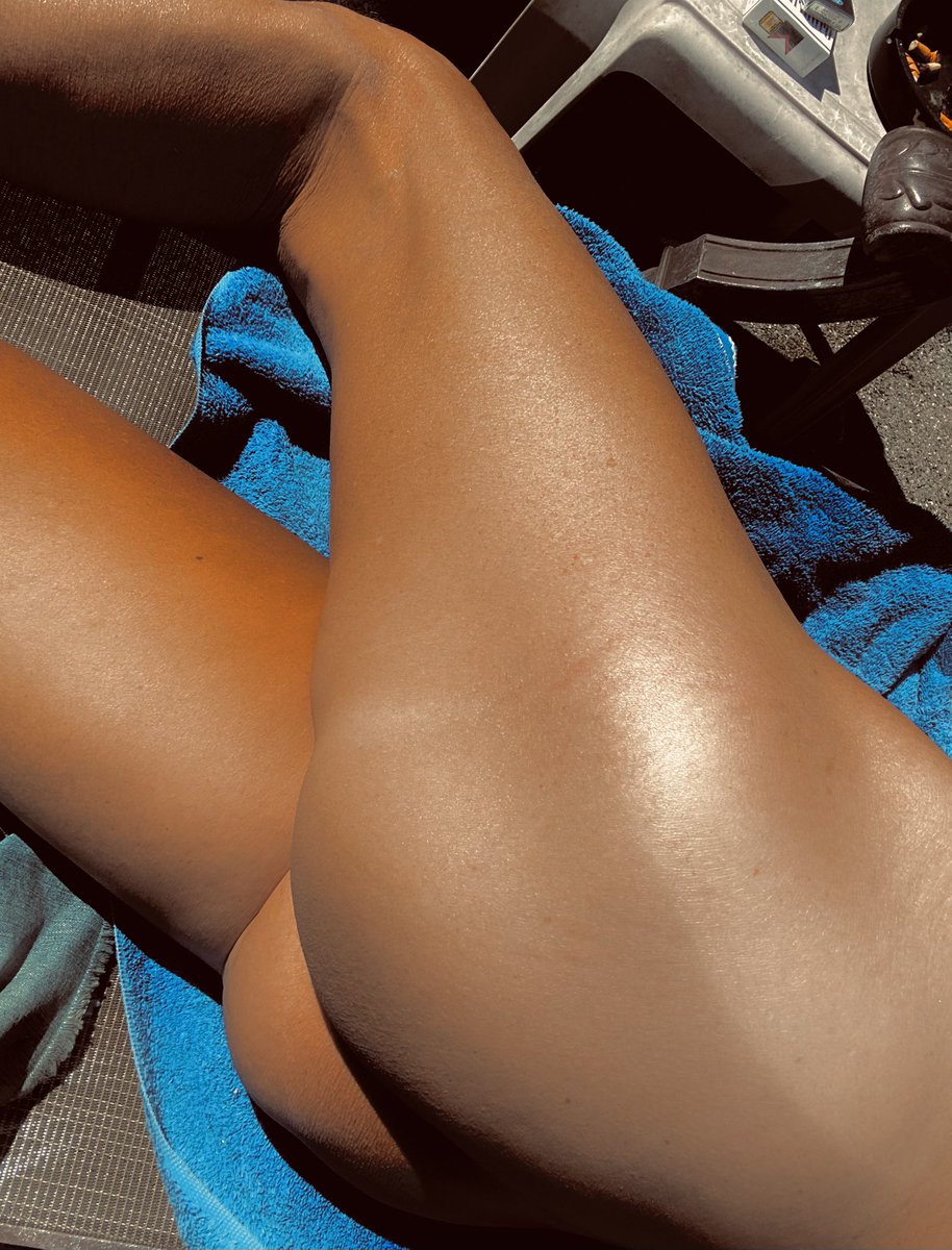 ukjerry007's tweet photo. @MilfsHub2 One for the ladies #nude #Dadbod #dick #cock   #mycock #kycock #bwc #cutcock #mfm #fmf #swingers #pineapplelife #balls #ballsack #dilf #dilfcock #daddyballs #showingcock #dilfballs https://t.co/IP9x5C9pus