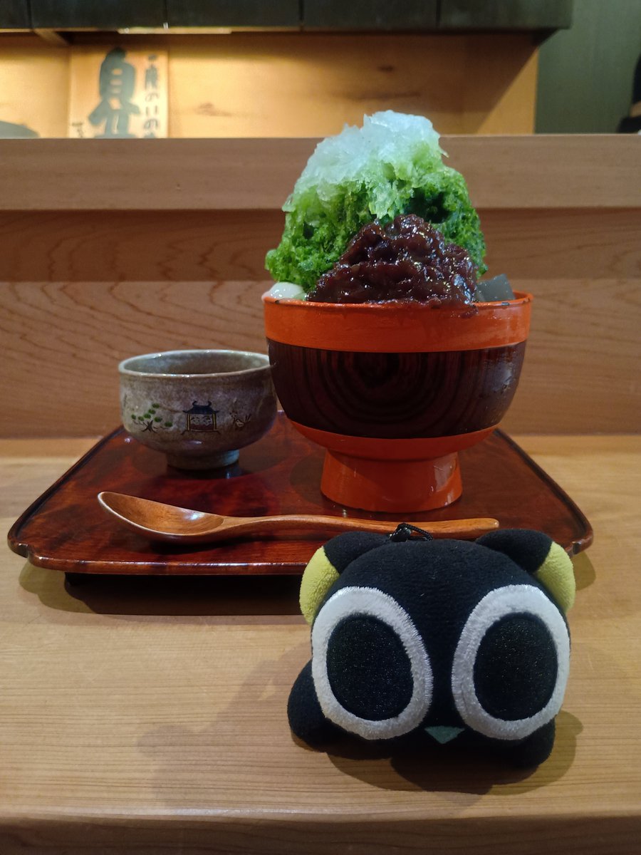 aiiro0120's tweet photo. 今日食べたかき氷が、私史上一番美味しいかき氷でした！絶対また食べたい！
抹茶シロップが濃厚だけど甘すぎない、氷ふわふわ、あんこがとてつもなく美味しい、わらび餅と寒天と白玉も美味しい！
良い夏の涼になりました。 https://t.co/6vxXvk1jxS
