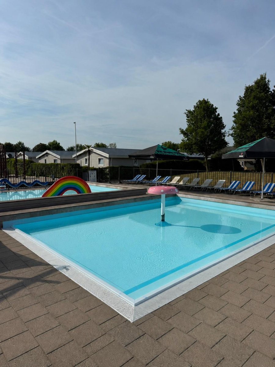 EWACMedical's tweet photo. RenovAction® maintenance successfully completed at Vakantiepark De Molenhoek in Kamperland. Thanks to great weather, the work was finished in half the planned time. The pools are ready for the new season and looking as good as new.

#RenovAction #MyrthaPools #PoolMaintenance https://t.co/wCuOE9R2lA