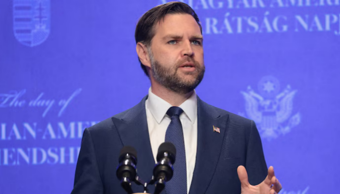 NetramDefence's tweet photo. "Certain elements" in Israeli govt want the war to continue "indefinitely": US VP JD Vance

United States Vice President JD Vance accused "certain elements" within the Israeli government of attempting to prolong the conflict with Iran "indefinitely" to manipulate American public opinion.

Speaking on The Joe Rogan Experience podcast, Vance alleged that these officials sought to derail Washington's diplomatic efforts with Tehran.