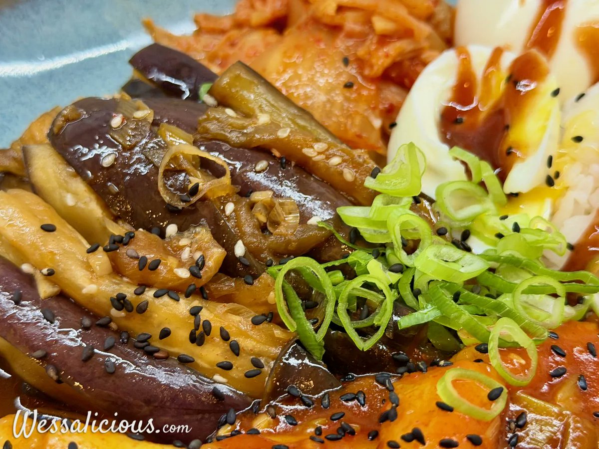 wessalicious's tweet photo. Gaji Namul: Koreaanse aubergine gemarineerd met sesam, gochugaru en sojasaus 🇰🇷🍆🤤 - https://t.co/YqAmWCPJgK #recept https://t.co/xZnVIokPNf
