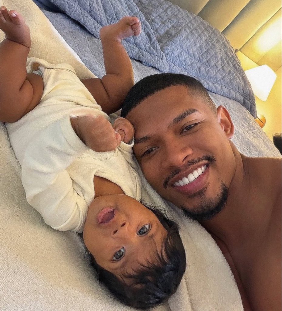 IamJoe_lOmiat's tweet photo. Cutest pic you will see today 🥰😍 https://t.co/J8ZZmme3Ab
