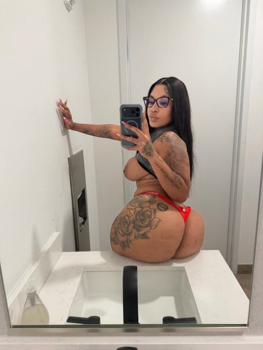 Freaky_864's tweet photo. You ever came so hard you just sat there for a minute after 😫
who tryna get some ?#stlfreaks #314freaks #hazelwood #florissant #stlouis #freakyy https://t.co/DSU7ZVfhO8