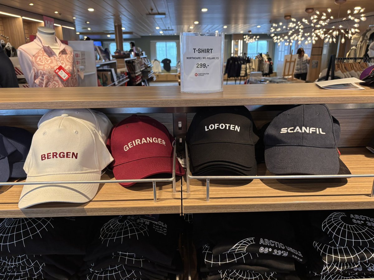 zijoittaja's tweet photo. Kello 10:29 ja #Scanfil tulosinfo päättyi.
Kiitos, että seurasit tätä ainutlaatuista Hurtigruten ⛴️🇳🇴 twiittausta. Se oli 1. laatuaan 🤩 https://t.co/K0uJYAV74s