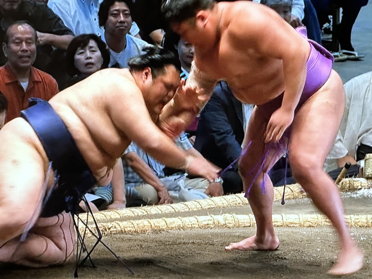 mrkm_Autumn's tweet photo. しんなり負けちゃった一意…😢
#何がどうした
#がっくり一意
#sumo https://t.co/8Fzlno5iNw
