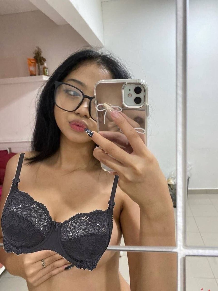 jancillme's tweet photo. unyuuuk banget deh ini .. 😋
- versi lepas cd nya Join Grup Telegram di bio yak 💦 https://t.co/Y1DNB95QgR
