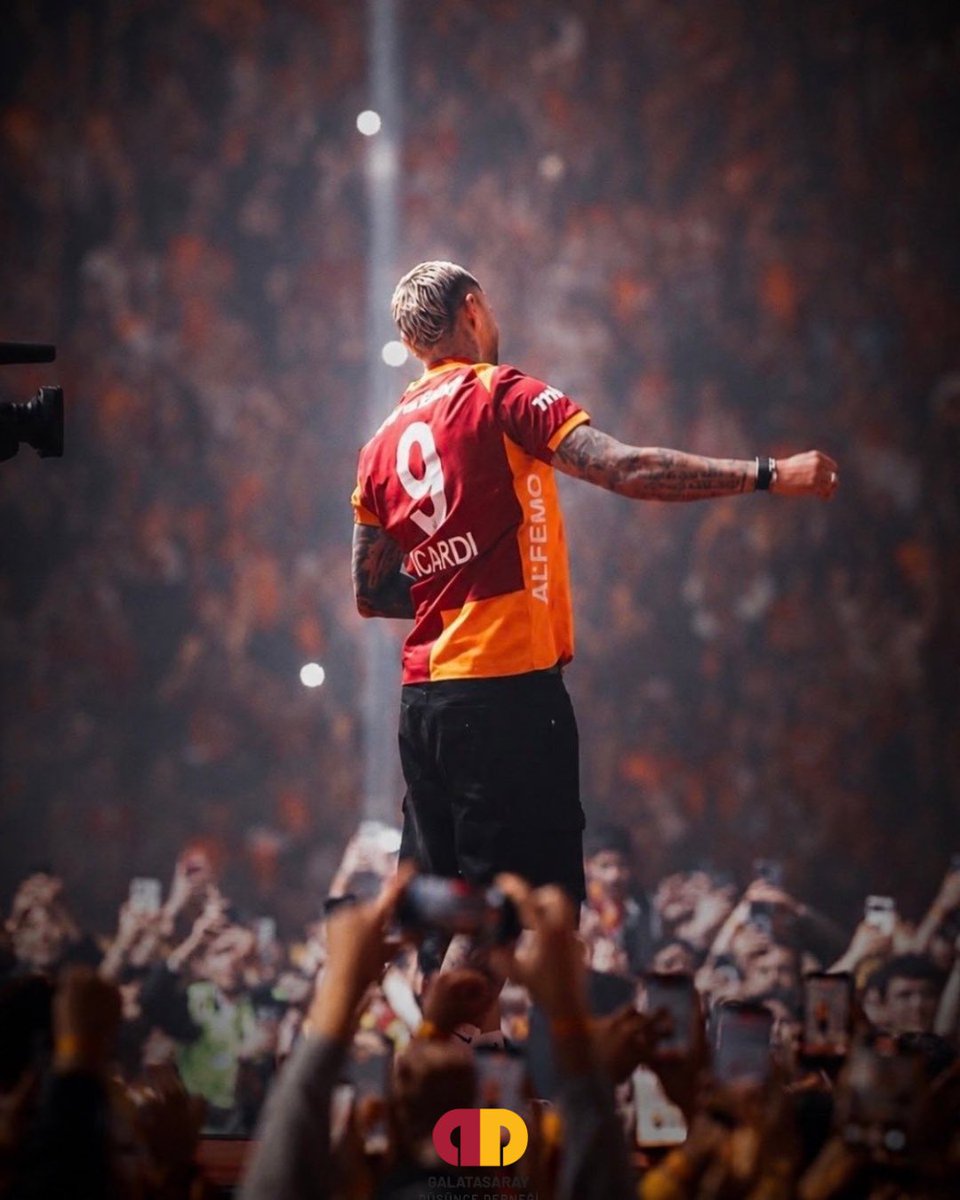 GSDD2013's tweet photo. BİR GALATASARAY EFSANESİ; MAURO ICARDI!

Sadece attığın gollerle değil; mücadele ruhun, aidiyetin ve liderliğinle Galatasaray tarihine adını altın harflerle yazdırdın.

Galatasaray kariyerini, kulüp tarihinin en golcü yabancı futbolcusu olarak tamamlayarak adını ölümsüzleştirdin.

Sen artık yalnızca unutulmaz bir futbolcu değil, Galatasaray’ın sonsuza dek yaşayacak efsanelerinden birisin.

Yaşattığın sevinçler, yazdığın zafer hikâyeleri ve Galatasaraylı yaptığın bir nesil seni asla unutmayacak.

Her şey için teşekkürler Kaptan!

İyi ki yollarımız kesişti… İyi ki Galatasaraylı Mauro Icardi oldun.

#Icardi 
#Galatasaray