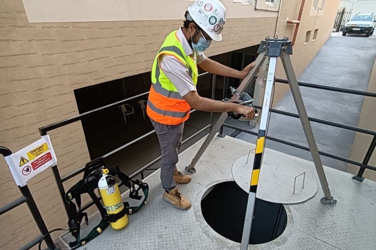 OpsEngineer's tweet photo. ECITB Global Expands Confined Space Training Offer (Image credit: ECITB Global)

https://t.co/Q0FJyYFULB https://t.co/088M7h7vLM