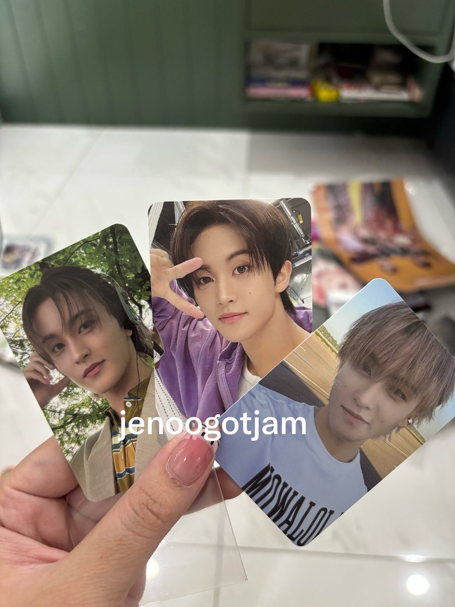 jenoogotjam's tweet photo. ULANGG AHAHAH markfs ada yg mau ga ya pc mark ini?? nanti bakalan aku up link shopee nya kl pada tertarik😭🥹 tp STRICTLY MARKFS ONLY YA🙏🏻🙏🏻 no selling lagi plz ini FREE dari aku https://t.co/5F0TD2VQ2j