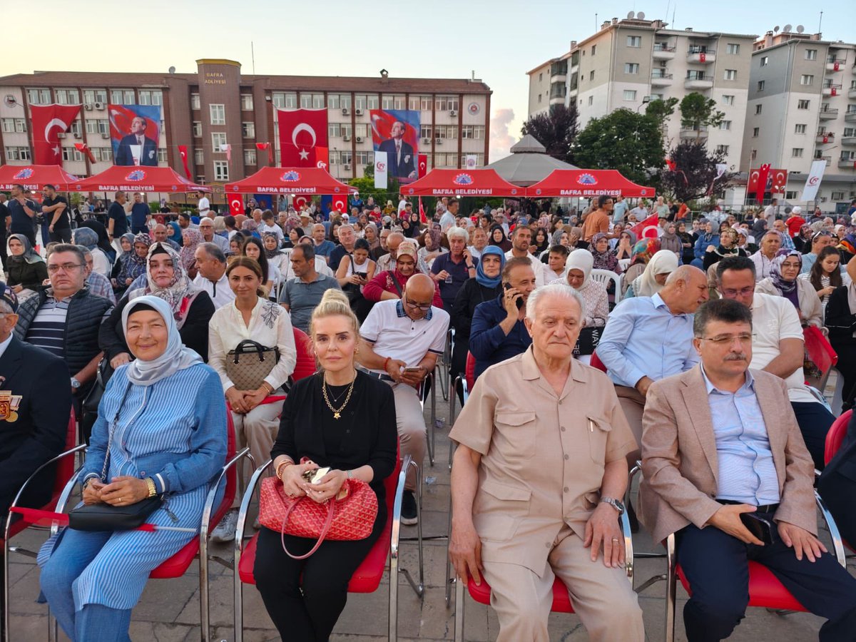 BafraKad's tweet photo. #İradeBizim
#ZaferBizim
15 Temmuz Demokrasi ve Milli Birlik Günü'nün 10. yıl
dönümü vesilesiyle düzenlenen etkinlik programına;
Akparti kadın kolları  başkanımız sn.Nazife Soruklu ile birlikte katılım sağladık. https://t.co/l9xsA132Sz