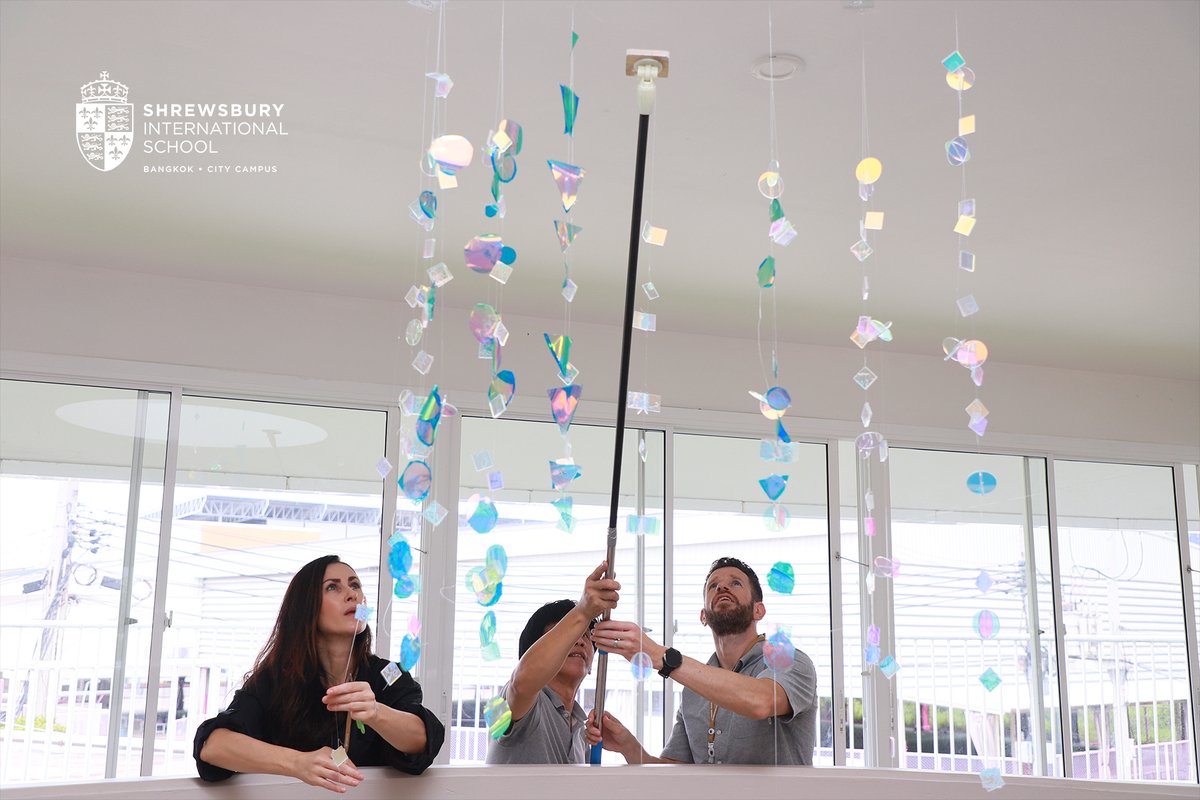 SHBcitycampus's tweet photo. Our student Art Ambassadors proudly represented Shrewsbury Bangkok City Campus during a special visit to Raintree Sukhumvit, where they took part in a collaborative art project celebrating creativity, connection and community through the power of light.

#ShrewsburyBangkok https://t.co/85BjIdFJ4X