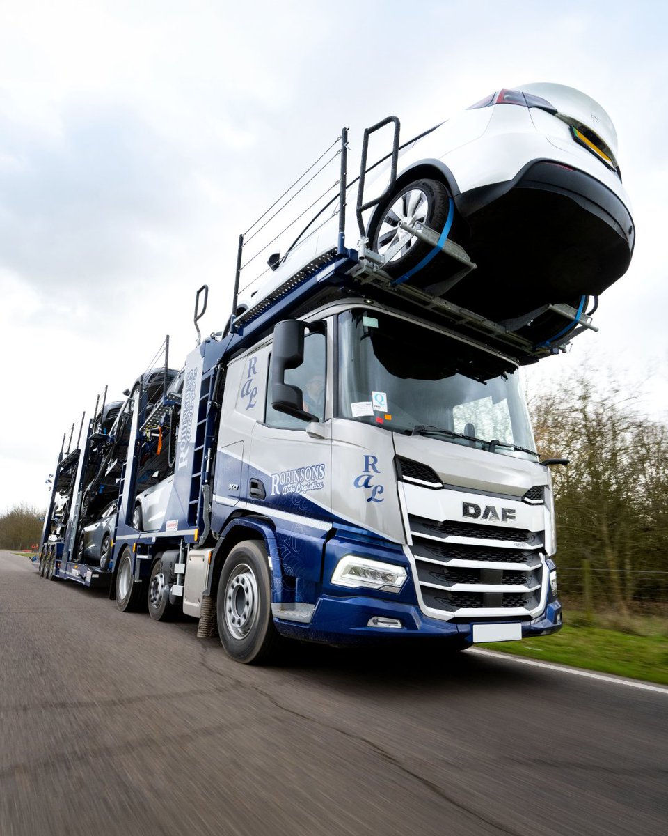 DAFTrucksNV's tweet photo. DAF XD 6x2 on a special assignment. 🚛🚗

📸: Robinsons Auto Logistics, United Kingdom

#daftrucks | #carlogistics https://t.co/VrdLHhbLPf
