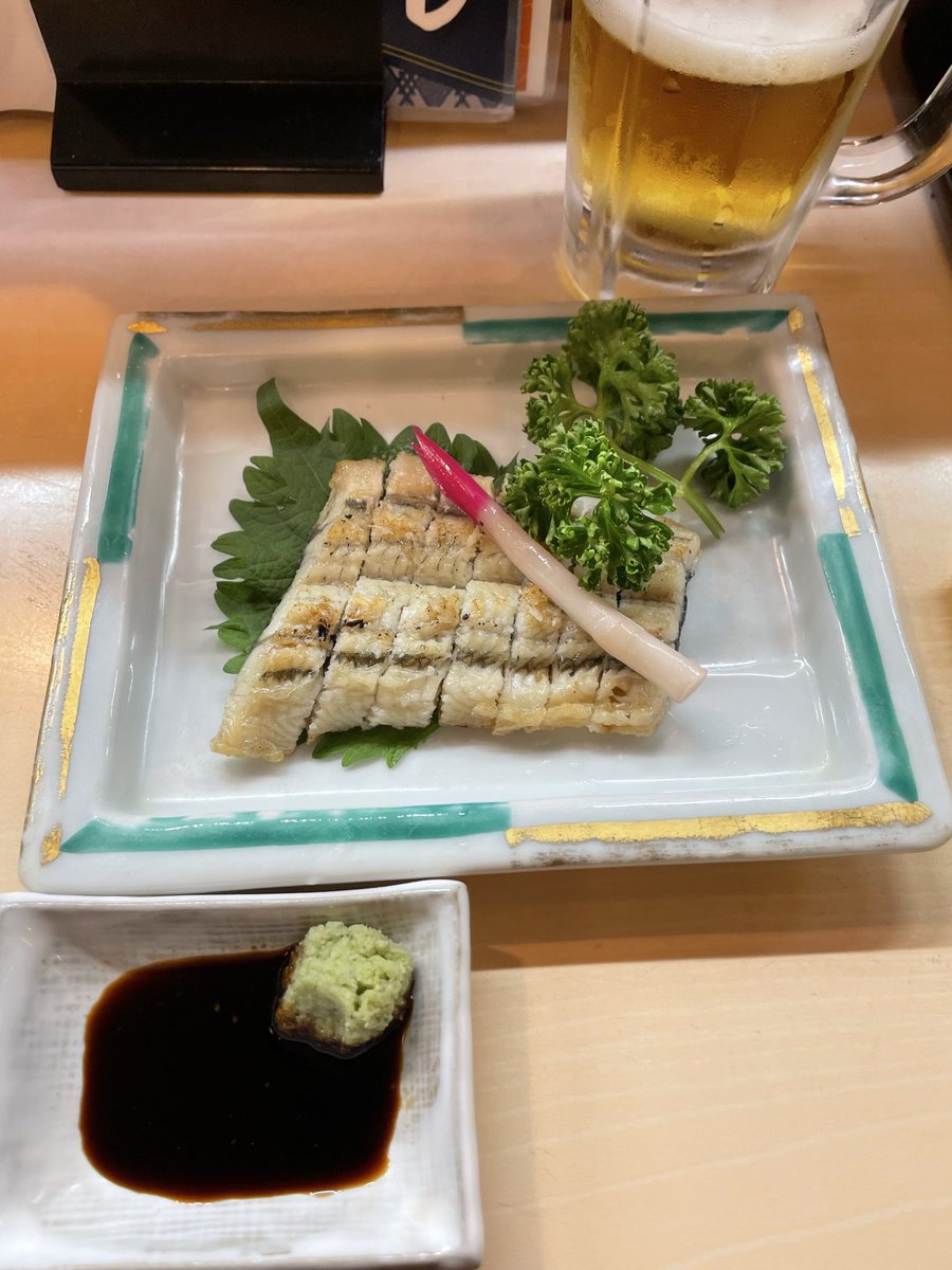 yu1941's tweet photo. 明日も現場のため、体力回復を優先して鰻❗️ https://t.co/6ICjmaJaVr