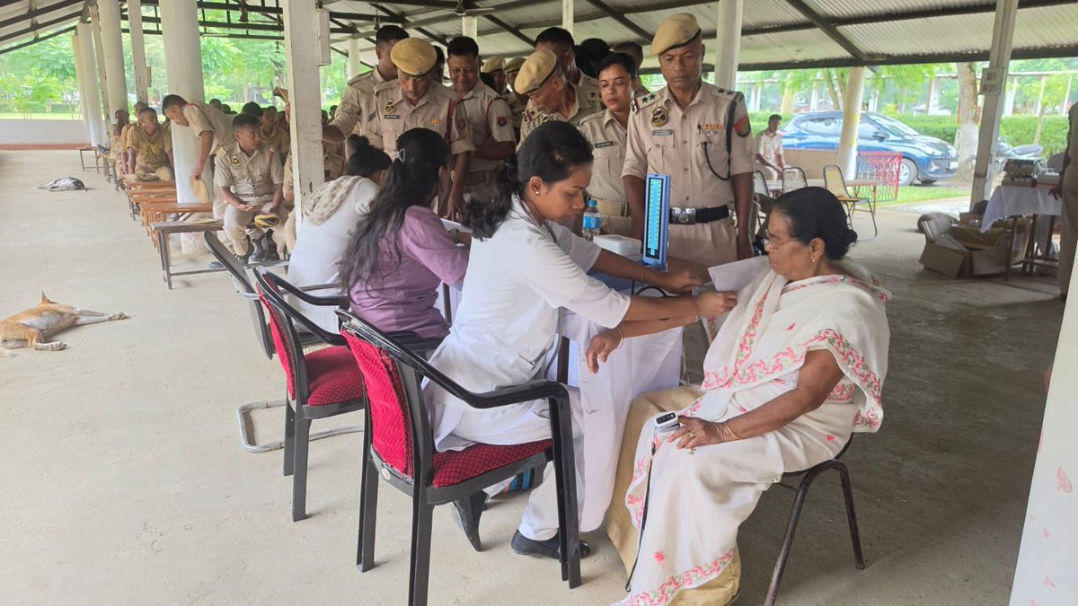 2ndapbn's tweet photo. Monthly health camp with blood collection and diagnostic testing conducted at 2nd Assam Police Battalion, Makum, in collaboration with the Medical Officer and team of LGB Civil Hospital, Tinsukia, benefiting personnel &amp; their families.
@CMOfficeAssam
@assampolice
@DGPAssamPolice https://t.co/WsvOP3nmbN