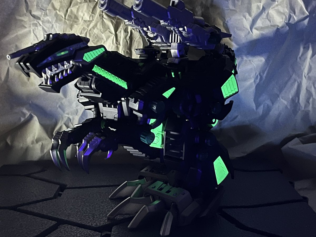 gomadilong's tweet photo. ディオハリコンで強化されたジェノ、通常仕様とブレイカー両方で運用テストよろしくお願いします。 https://t.co/NfhRRbcvY3