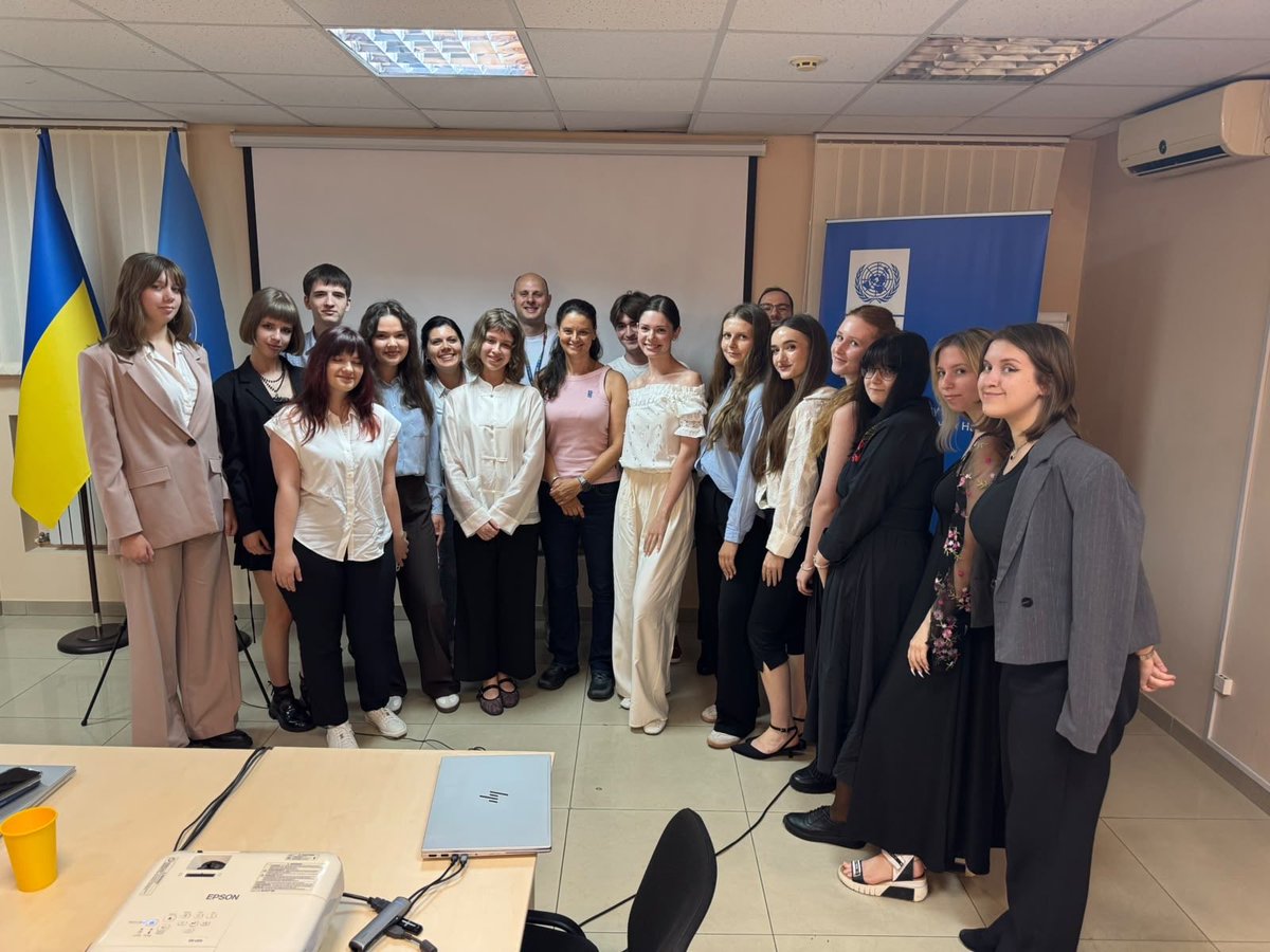 AnaLukatela's tweet photo. Talking about the future with students from Dnipro Polytechnic’s International Relations programme. The future of Ukraine is safe as long as there are young people like this with faith that a better life is possible after Ukraine’s victory, despite the sacrifices. https://t.co/o6L6YZfeEI