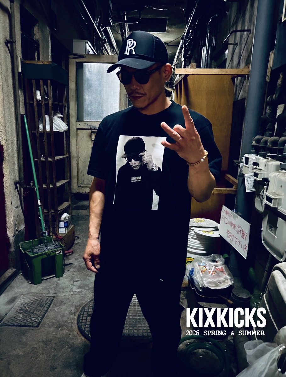 KIXKICKS_Jpn's tweet photo. KIXKICKS SPECIAL NO.4 "ARM STRONG"
MODEL @arm_strong_deejay
172cm SIZE:XL BLACK
<<販売方法>>
2026 7.17(Fri) 12:00からKIXKICKS店頭にて販売開始
2026 7.17(Fri) 12:00からKIXKICKS ONLINE STOREにて販売開始
#KIXKICKS
#SPECIAL
#ARMSTRONG
#TSHIRT https://t.co/vn70NHlfQi