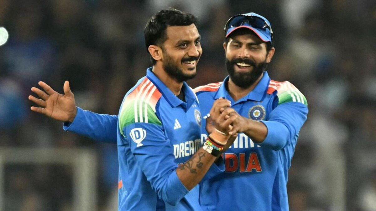 BhttDNSH100's tweet photo. 🚨🚨BIG CHANGE IN INDIA'S WC PLANS?👀

- Selectors and team management are looking to move on from Ravindra Jadeja for the World Cup. 

⏳ Axar Patel is being backed to become India's lead spinner in the playing XI. (Arani Basu) https://t.co/0R0UfPTIQ0