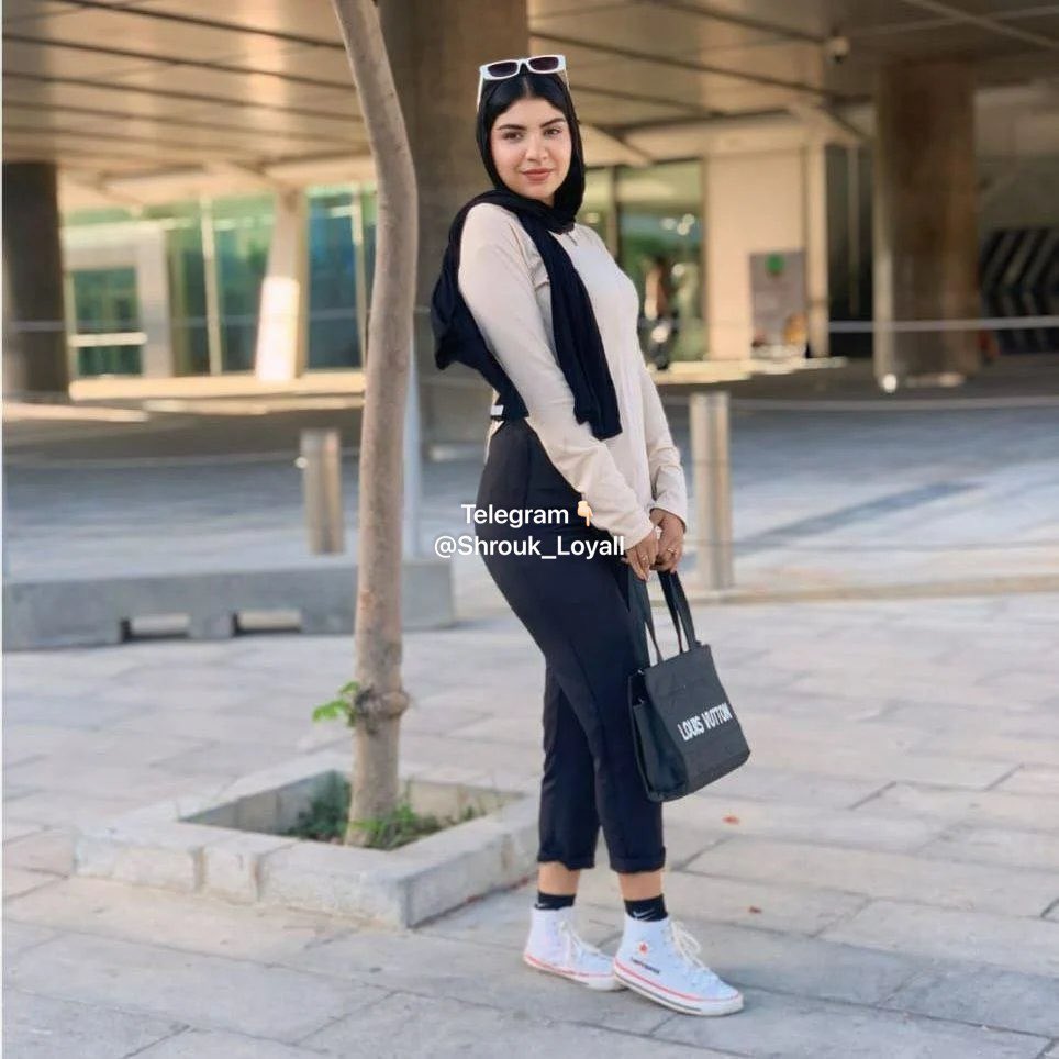 shroukloyal18's tweet photo. اللي عاوز يخش جروب البومات نودز صور و فديوهات وفضايح المشاهير
 كلمني هنا برد علي طول اساسي 👸🏻💋👇🏻
 https://t.co/AB5bEmY3en
او هنا💋👇🏻 
https://t.co/NForsbyYir https://t.co/5rTRnD2ovt