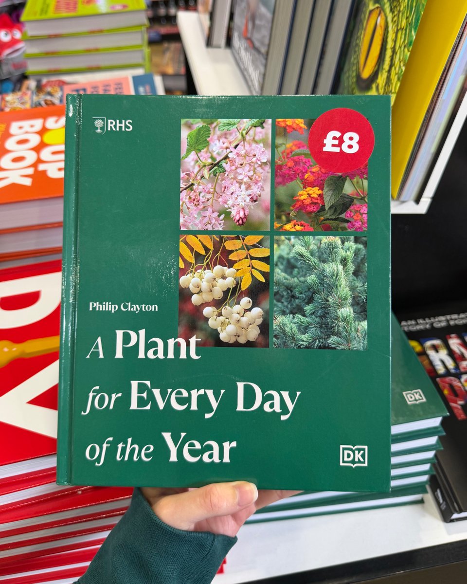 welcomebreak's tweet photo. Fuel summer adventures with books packed with farmyard fun, wildlife wonders and outdoor discoveries 🐑🦋🌻

Looking for your next family day out? Check out our Zoo &amp; Farm Blog for plenty of inspiration and summer fun!
https://t.co/NmBHcYvtJe https://t.co/3nZtxcUqPM