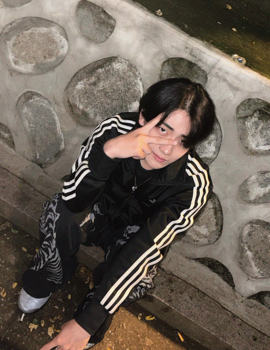 oui_trainee's tweet photo. Street #2

#OUIBOYS #위보이즈 https://t.co/4MUrIyy5Ol