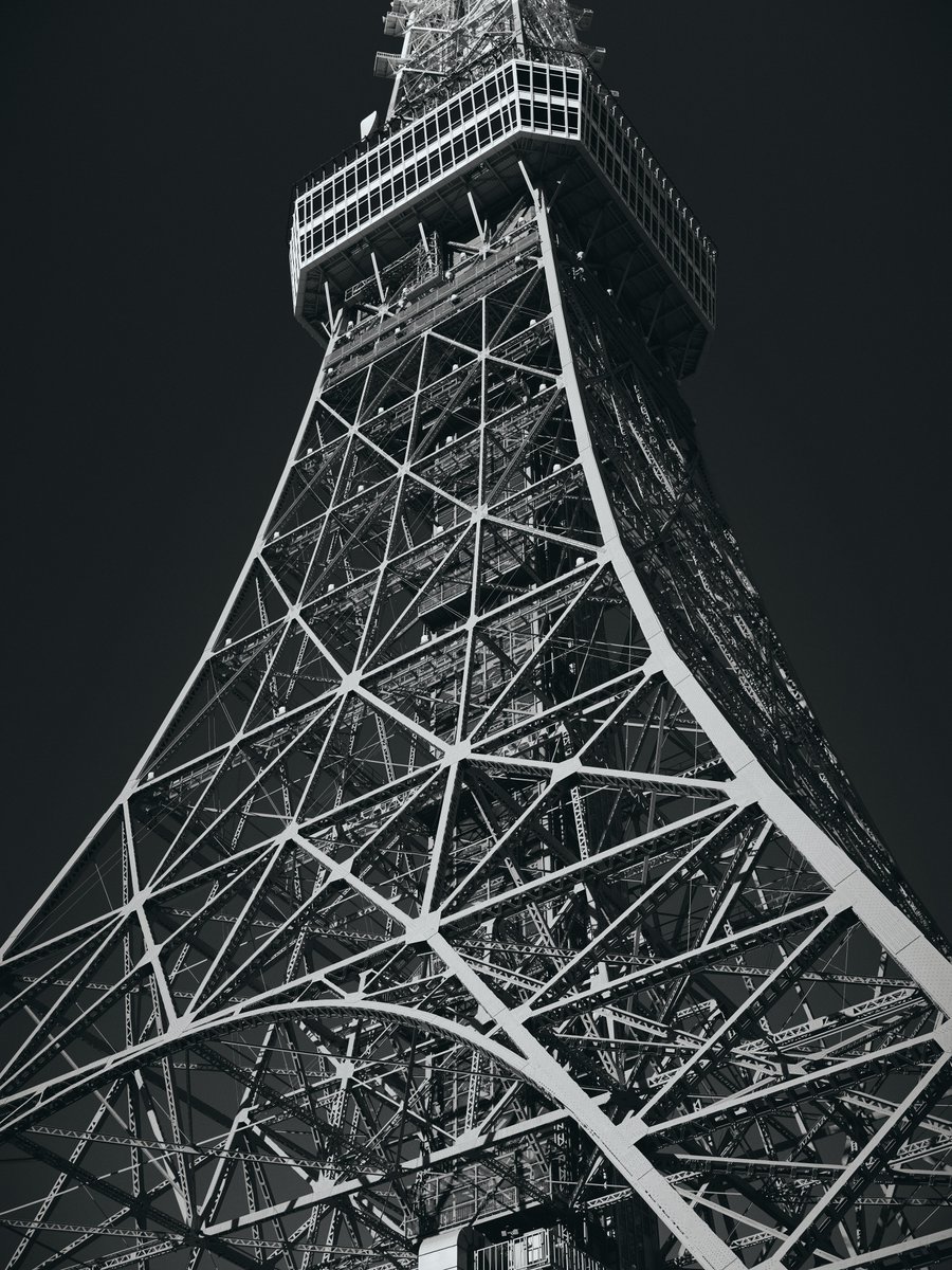 supersub_aka's tweet photo. Tokyo, monochrome. https://t.co/HnGVK8S5yC