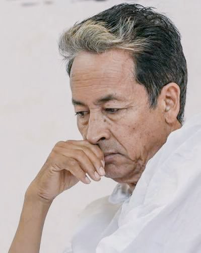 Ku93959Dubey's tweet photo. एक दिन यह शरीर भी मिट्टी होगा,
साथ न होंगे पद, न पैसा, न रिश्ते…
तब केवल वही काम आएगा,
जो तुमने दूसरों के लिए किया।
तो जिएं ऐसा
कि मिट्टी होने पर भी,
कोई कहे – यह इंसान मिट्टी नहीं, प्रेरणा था।
#सोनम_वांगचुक #LifeWisdom #SoulPurpose #HumanityFirst #SpiritualPost https://t.co/ErNkuI6u0N