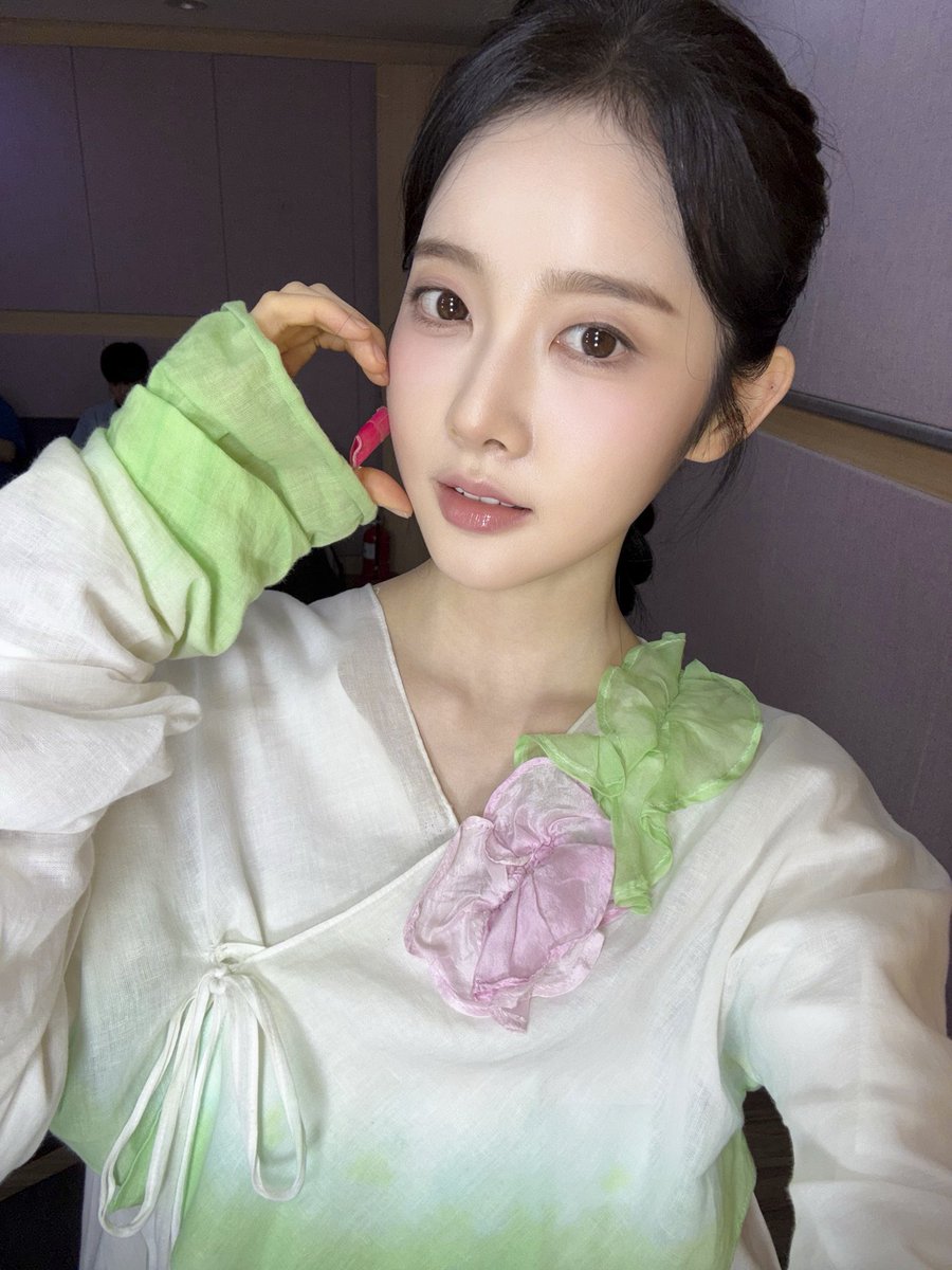 STAYC_official's tweet photo. 260715
#서편제 15회차

#STAYC #스테이씨
#Sieun #시은 https://t.co/0jIElBq8bT