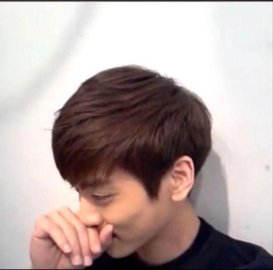 pretttended's tweet photo. bro always hitting that oh im curious yeah https://t.co/skl5SkDKLd