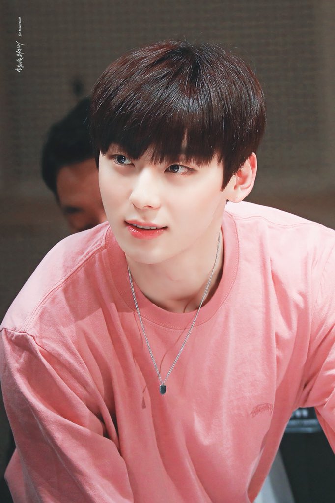 kokkili77780851's tweet photo. 풀메너무예뿌심이 https://t.co/M6xKet3Hh2