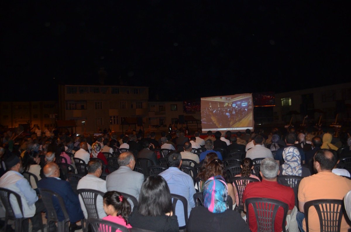 Bulank_Kymklk's tweet photo. 📍'15 Temmuz Demokrasi ve Milli Birlik Günü' Anma Programı, Kaymakamımız Sayın Ömer Övünç KOŞANSU, protokol üyeleri ve vatandaşlarımızın katılımı ile gerçekleştirildi. https://t.co/TxNUrDOJdt