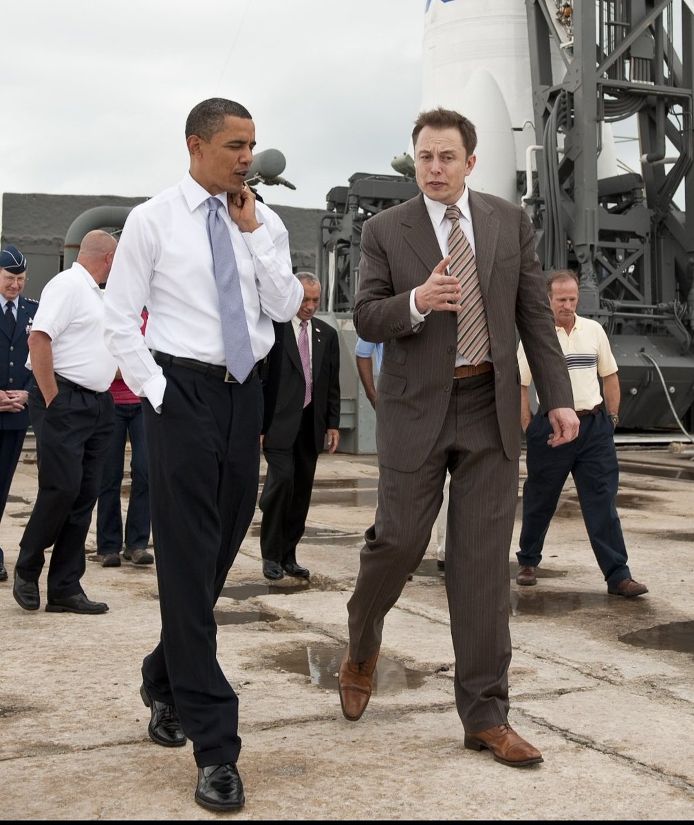 Oxitan30's tweet photo. Musk soutien Marine Le Pen.. la Macronie hurle à l"ingérence étrangère"..

Obama avait apporté son soutien 3 jours avant le second tour à Macron en 2017.. Ils s'en félicitaient..

Visiblement y a la bonne et la mauvaise ingérence étrangère. https://t.co/ZxSyHqo0aq